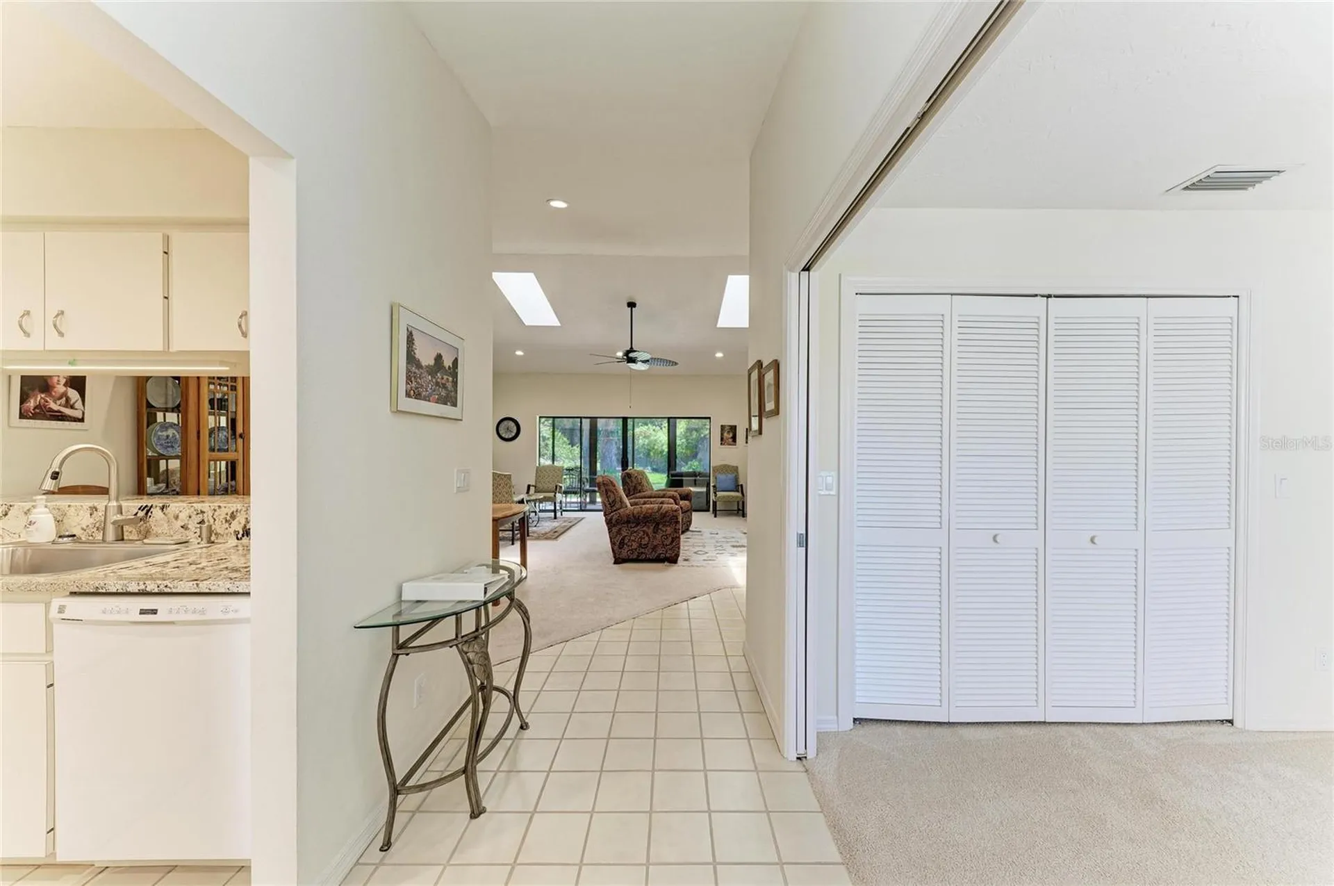 3946 Wilshire Circle E Sarasota FL 34238