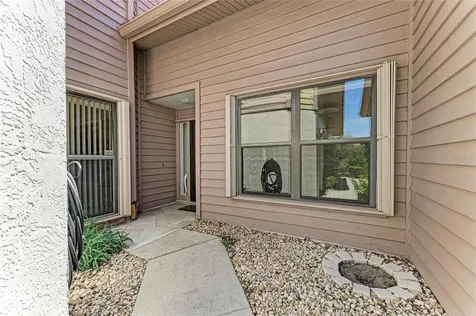 3946 Wilshire Circle E Sarasota FL 34238