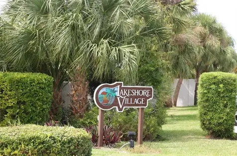 3946 Wilshire Circle E Sarasota FL 34238
