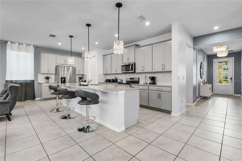 8915 Tropical Haven Court Kissimmee FL 34747