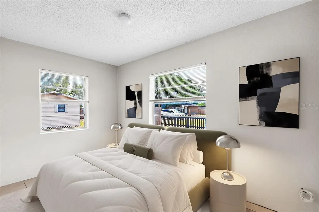 201 N Himes Avenue Tampa FL 33609