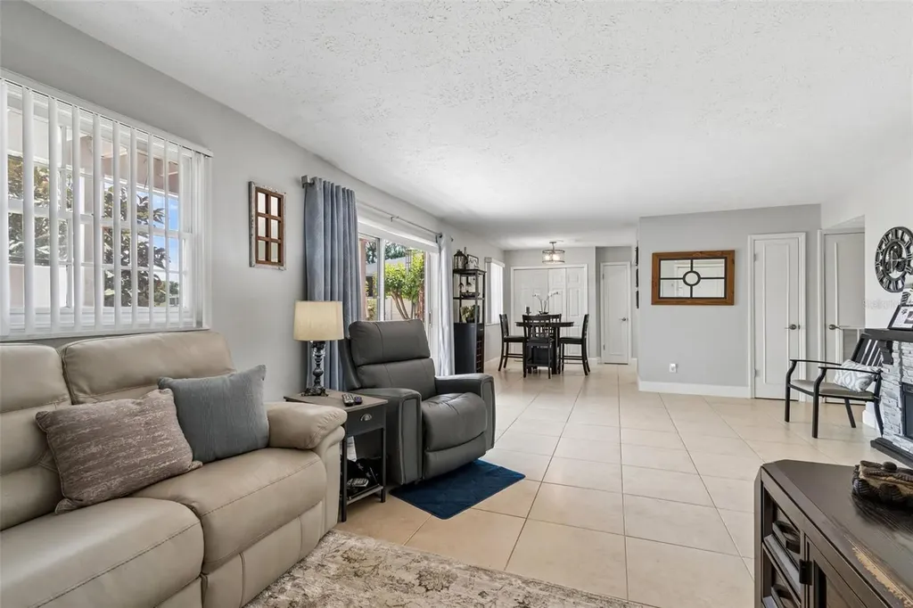 13765 Juniper Blossom Drive Tampa FL 33618