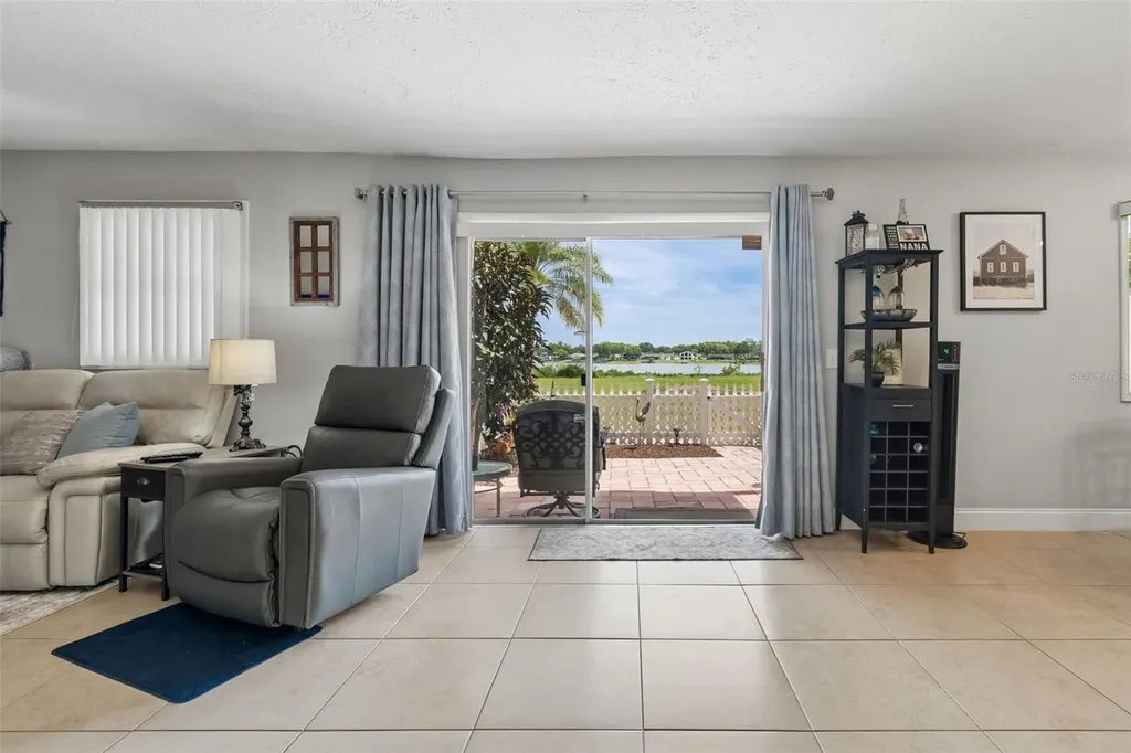 13765 Juniper Blossom Drive Tampa FL 33618