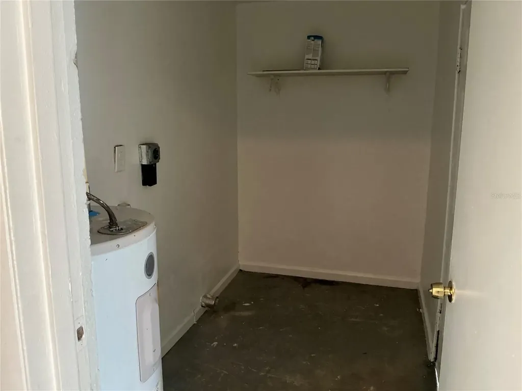 5132 Elese Street Orlando FL 32811
