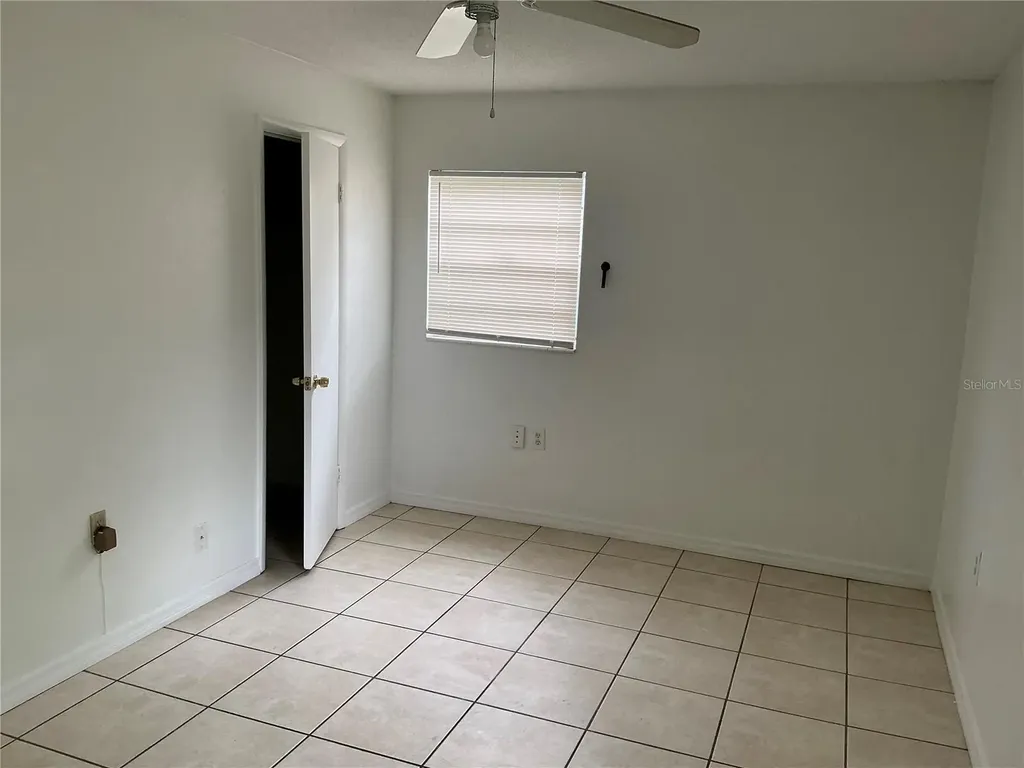 5132 Elese Street Orlando FL 32811