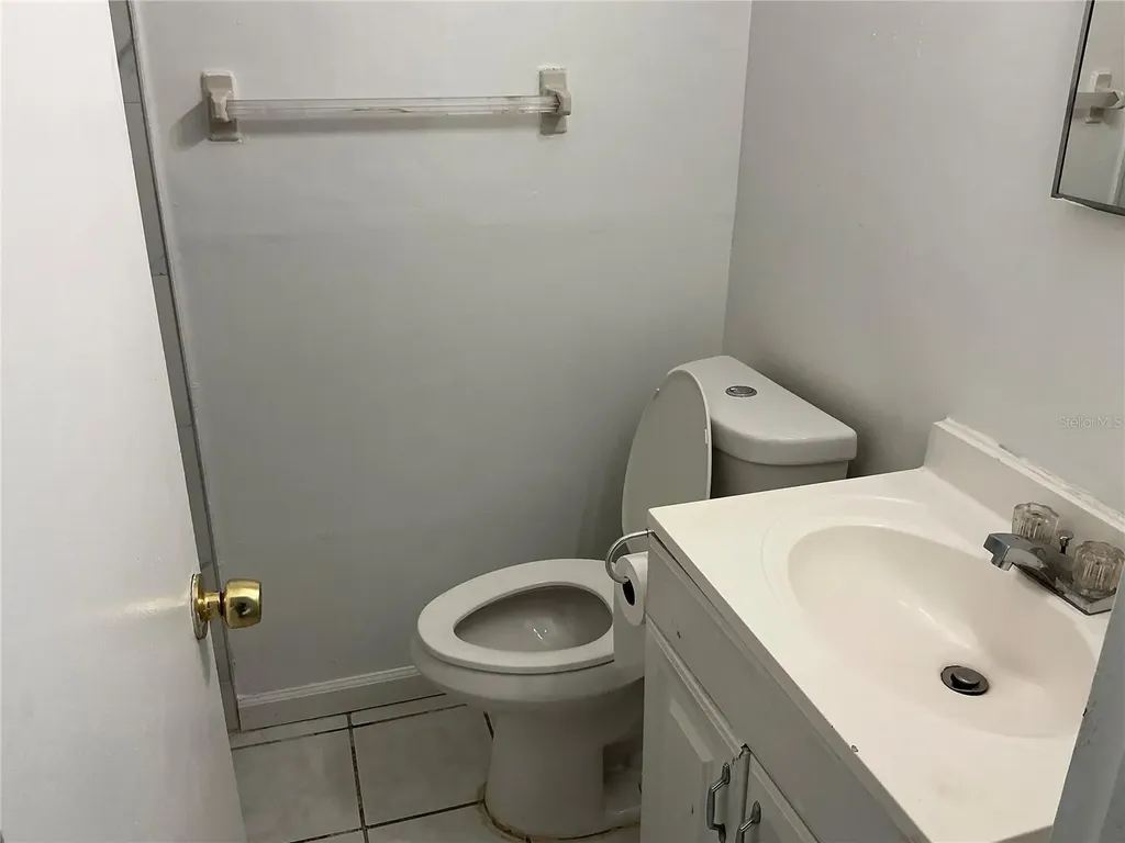 5132 Elese Street Orlando FL 32811