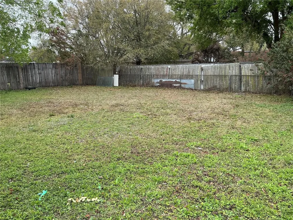 5132 Elese Street Orlando FL 32811
