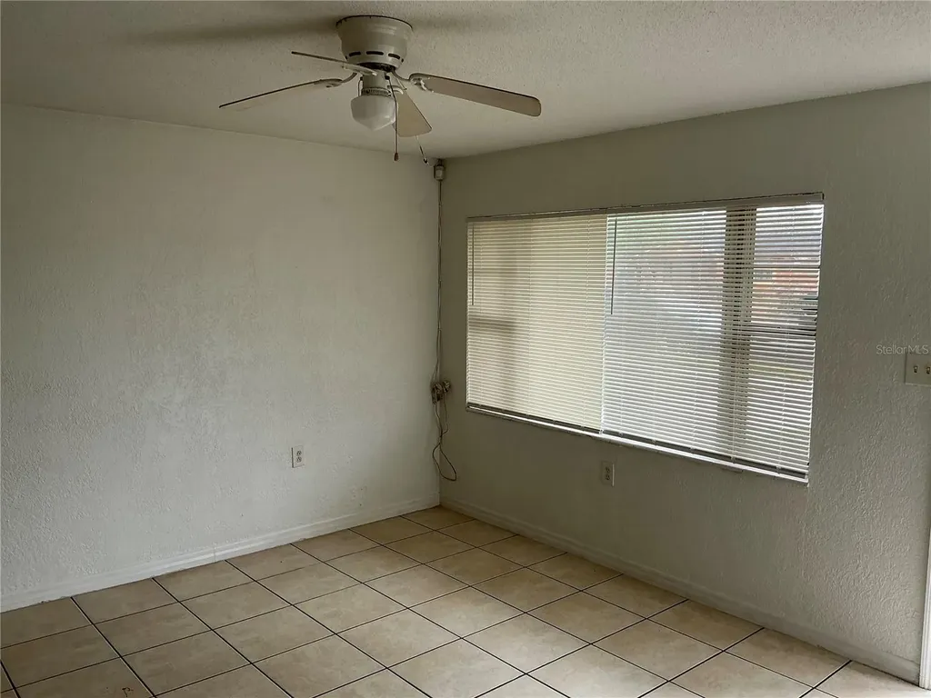 5132 Elese Street Orlando FL 32811