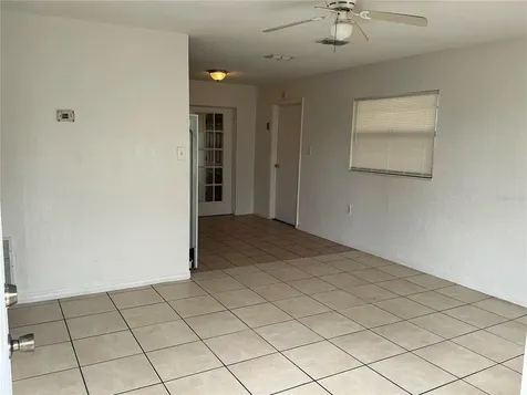 5132 Elese Street Orlando FL 32811