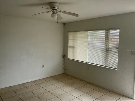 5132 Elese Street Orlando FL 32811