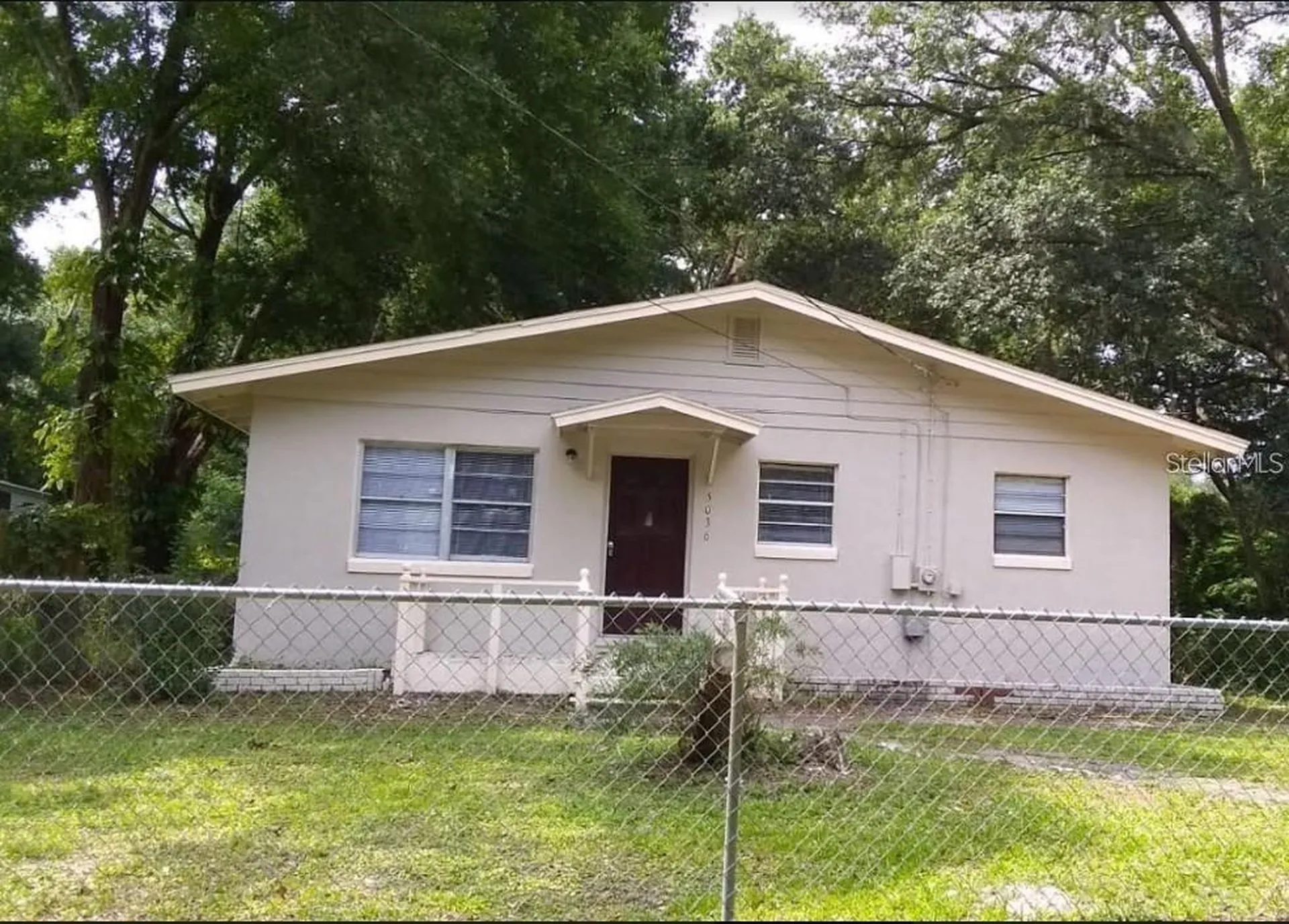 5036 College Orlando FL 32811