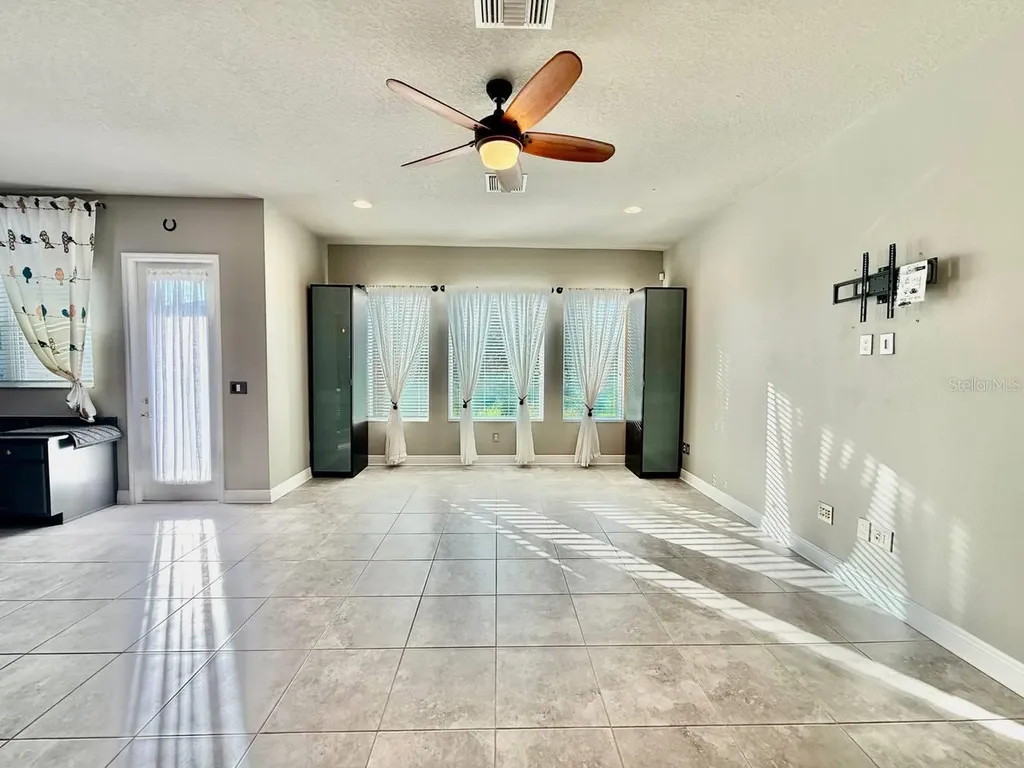 6414 Salt Creek Avenue Apollo Beach FL 33572