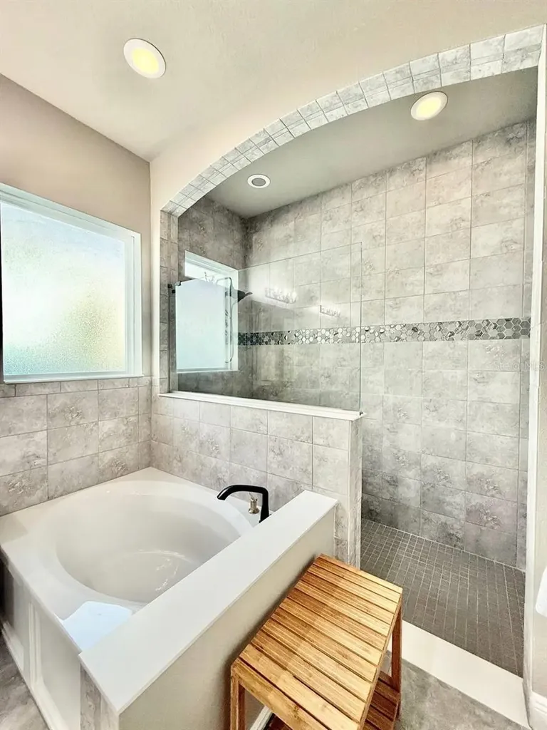 6414 Salt Creek Avenue Apollo Beach FL 33572