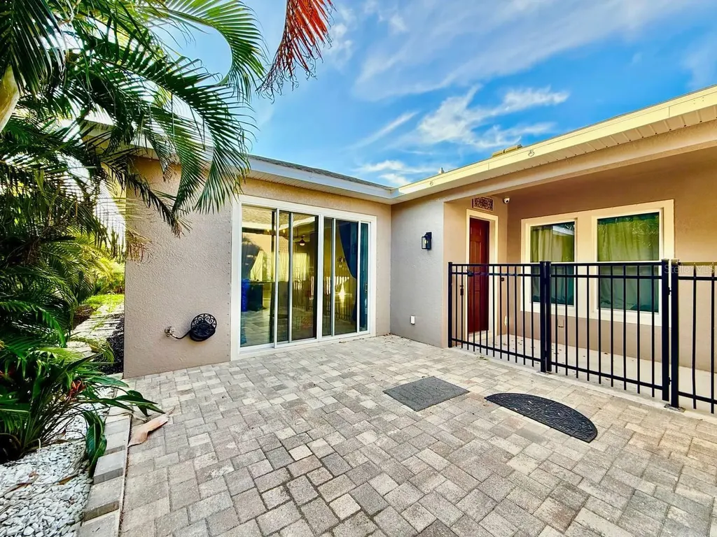 6414 Salt Creek Avenue Apollo Beach FL 33572
