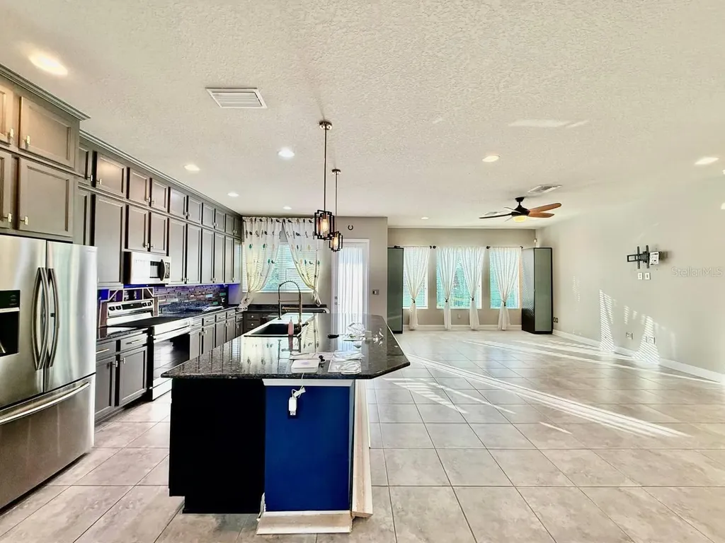 6414 Salt Creek Avenue Apollo Beach FL 33572