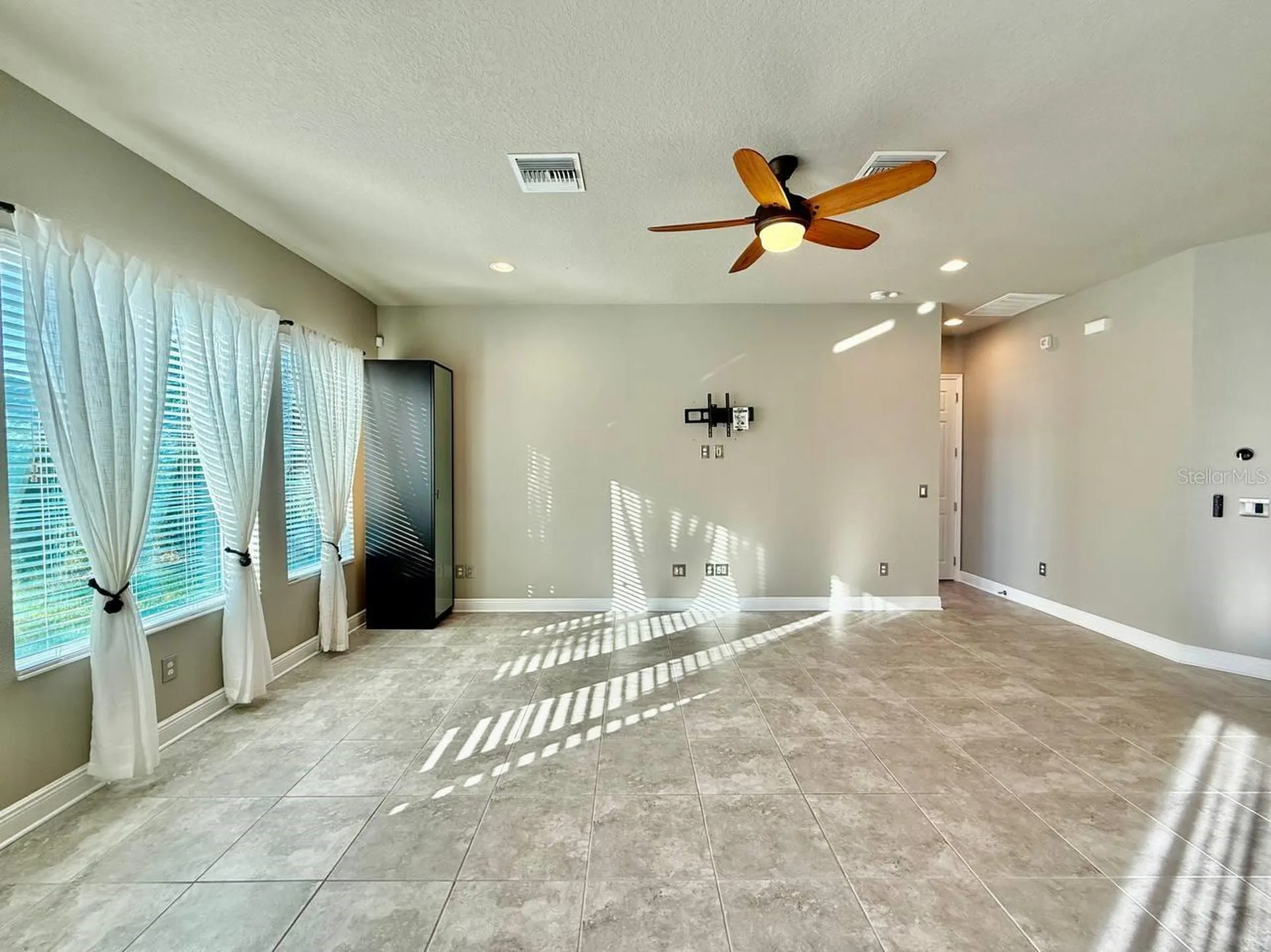 6414 Salt Creek Avenue Apollo Beach FL 33572