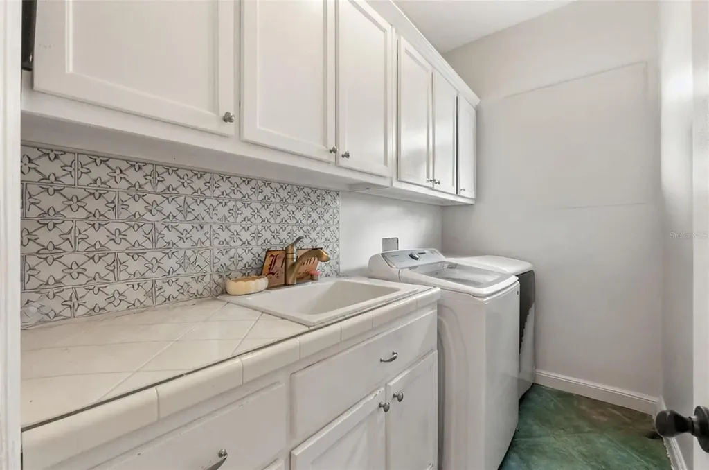 9135 Mazette Road Weeki Wachee FL 34613