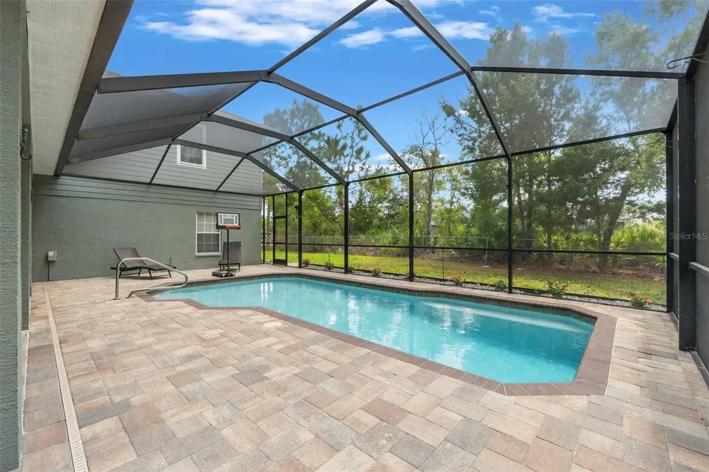 9135 Mazette Road Weeki Wachee FL 34613