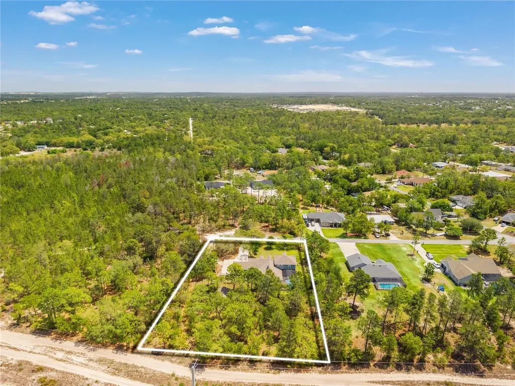 9135 Mazette Road Weeki Wachee FL 34613