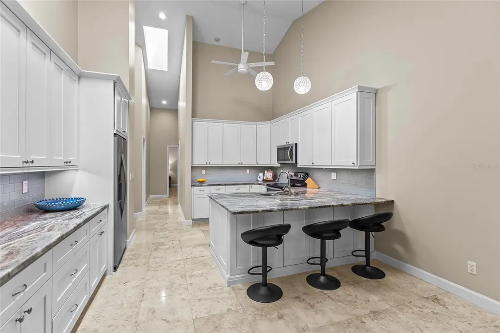 4601 Las Brisas Lane Sarasota FL 34238