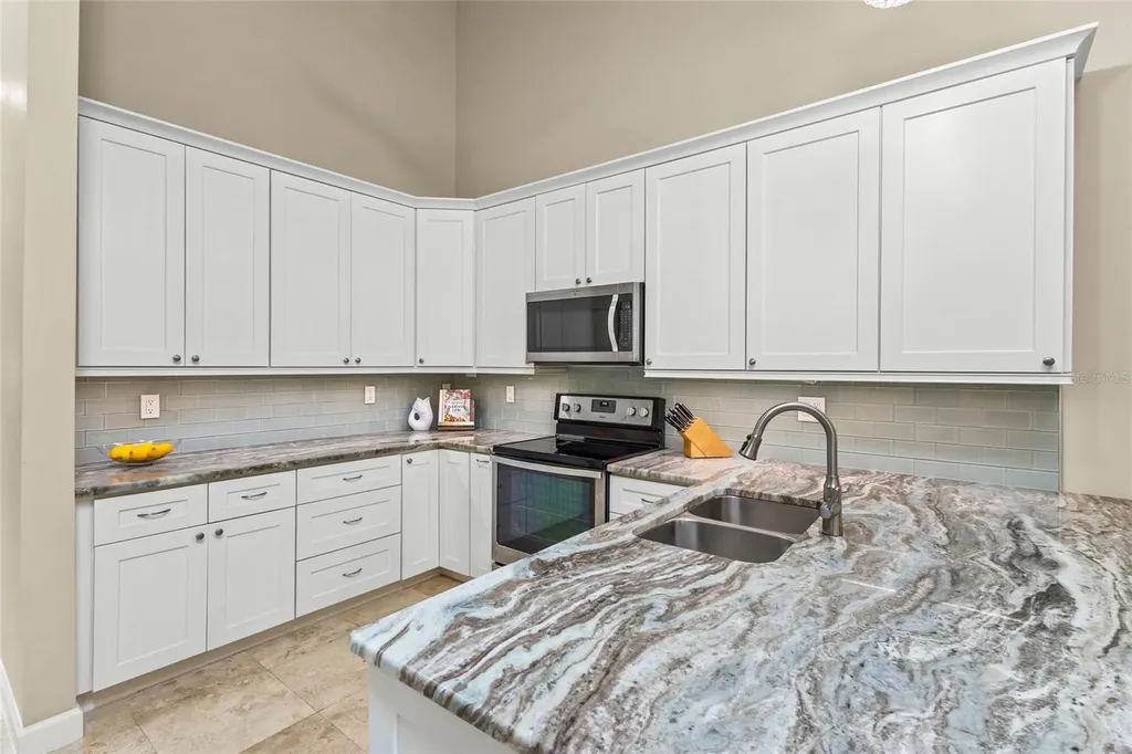 4601 Las Brisas Lane Sarasota FL 34238
