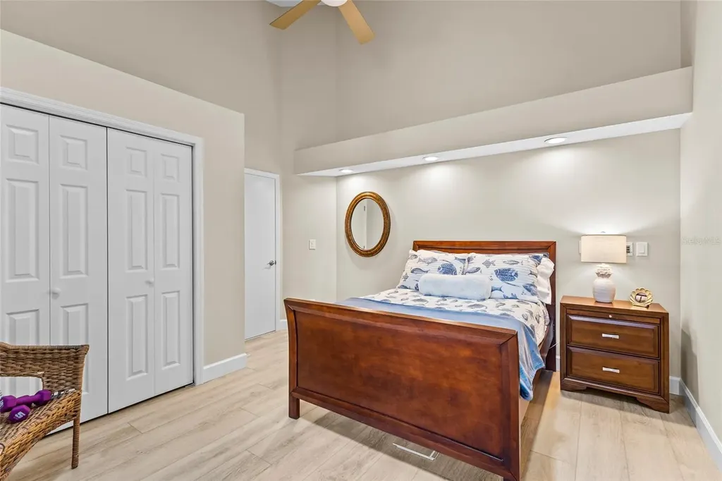 4601 Las Brisas Lane Sarasota FL 34238