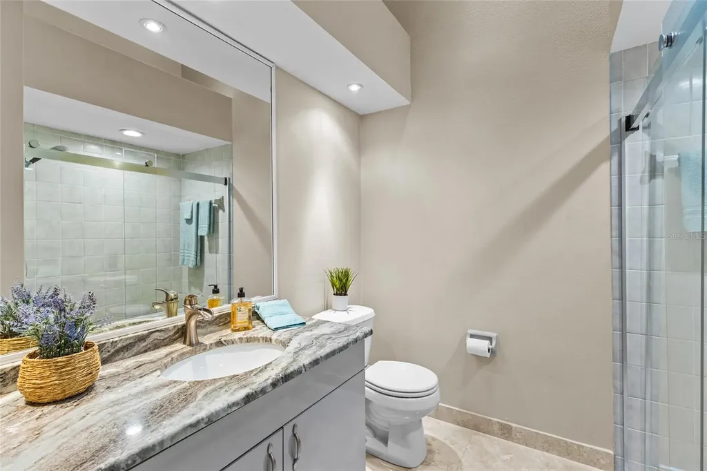 4601 Las Brisas Lane Sarasota FL 34238
