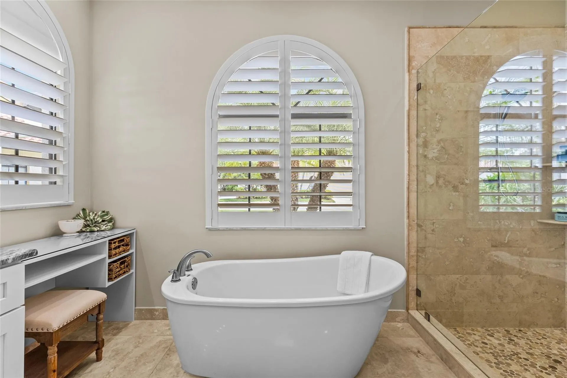 4601 Las Brisas Lane Sarasota FL 34238