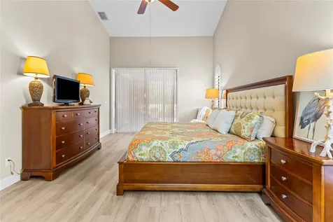 4601 Las Brisas Lane Sarasota FL 34238