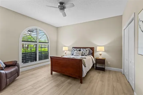 4601 Las Brisas Lane Sarasota FL 34238