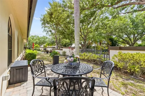 4601 Las Brisas Lane Sarasota FL 34238