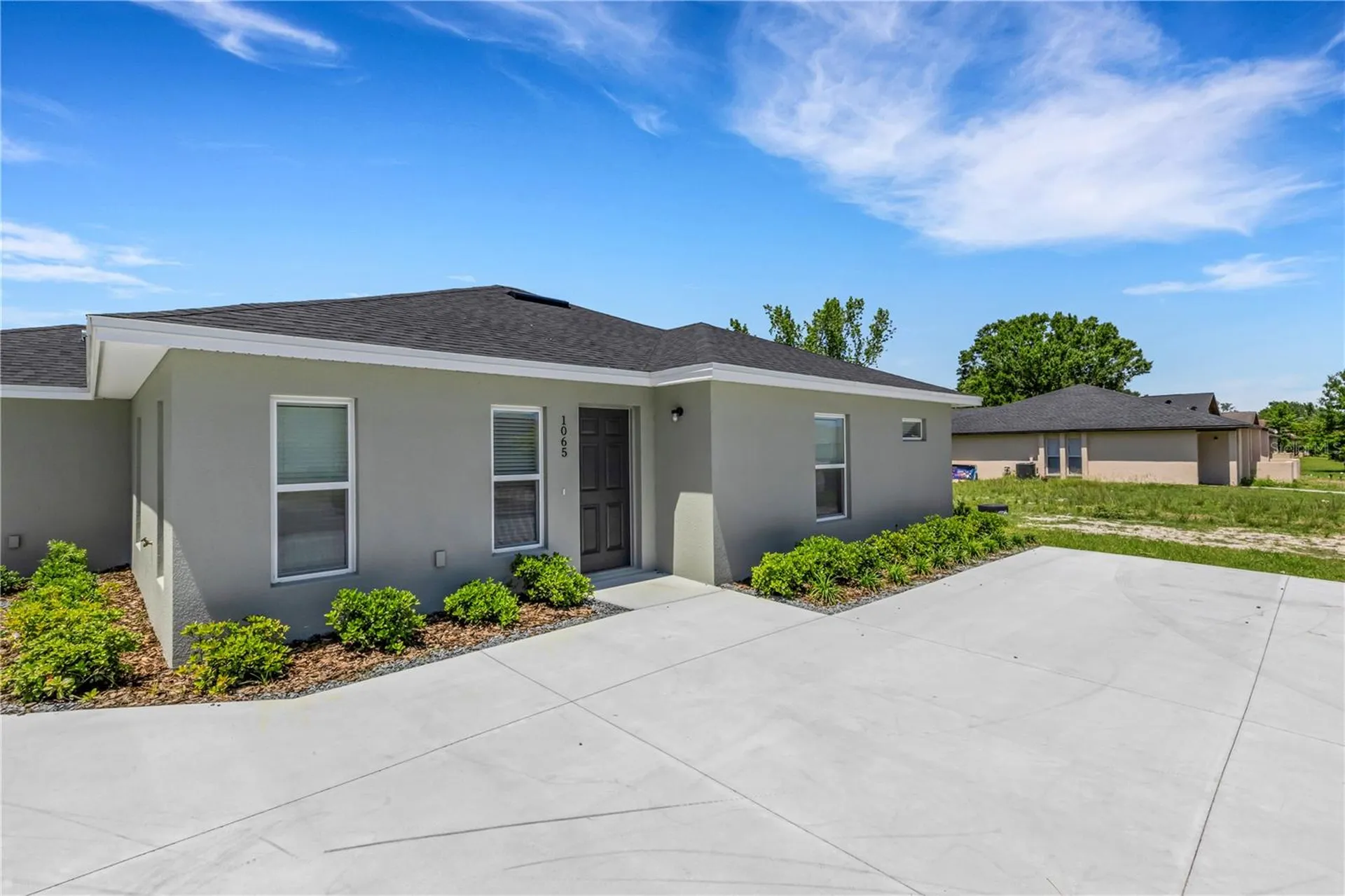 1065 / 1067 Captiva Point Lakeland FL 33801