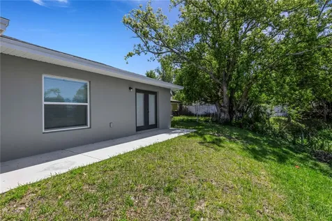 1065 / 1067 Captiva Point Lakeland FL 33801