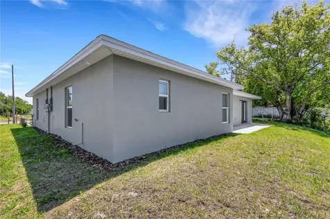 1065 / 1067 Captiva Point Lakeland FL 33801