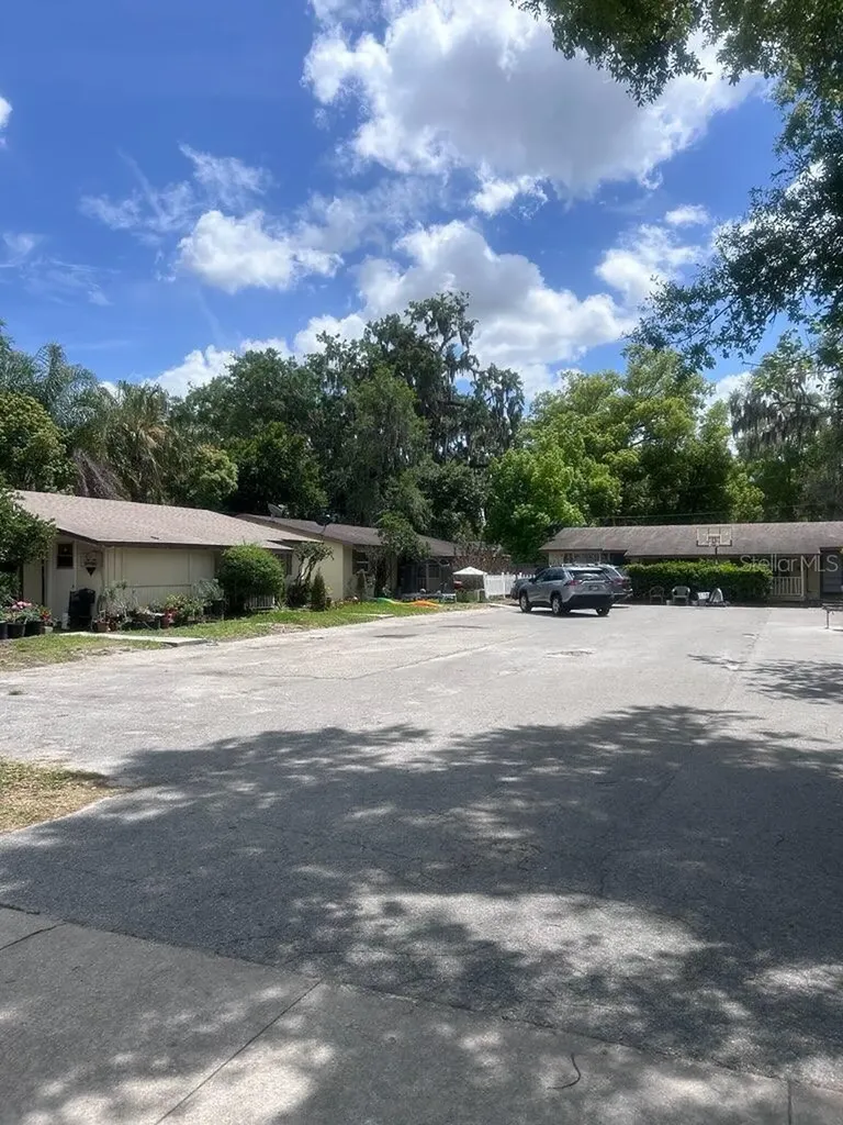 280 E 1st Street Apopka FL 32703