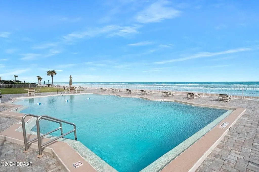 2828 N Atlantic Avenue Daytona Beach FL 32118