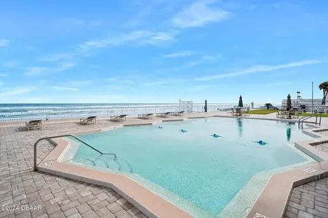 2828 N Atlantic Avenue Daytona Beach FL 32118