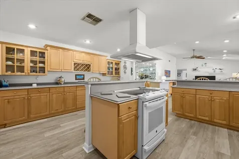 3111 Hyde Park Drive Clearwater FL 33761