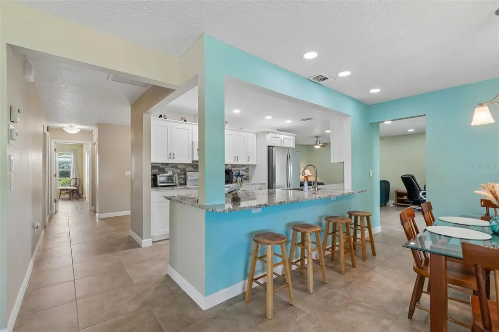 7310 9th Ave W Bradenton FL 34209