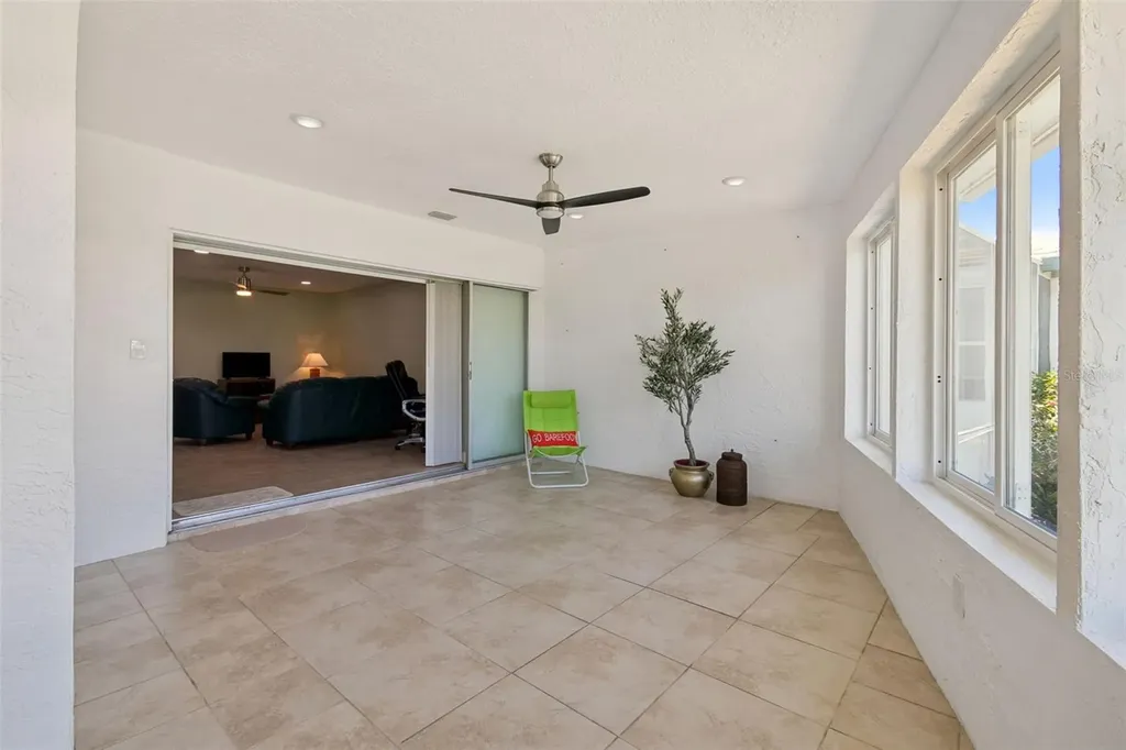 7310 9th Ave W Bradenton FL 34209