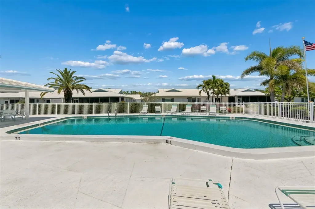 7310 9th Ave W Bradenton FL 34209