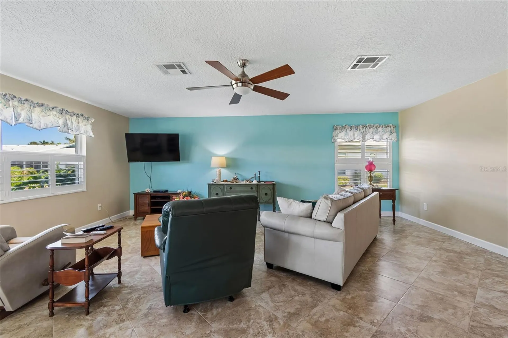 7310 9th Ave W Bradenton FL 34209