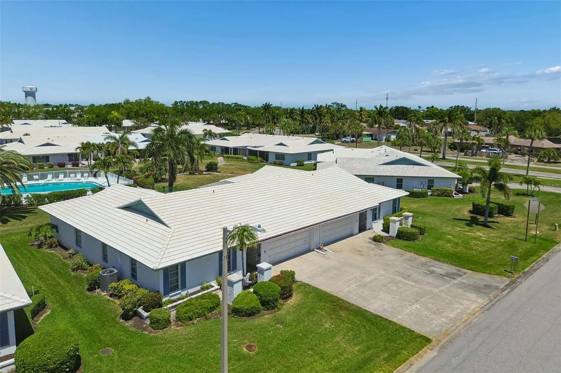7310 9th Ave W Bradenton FL 34209