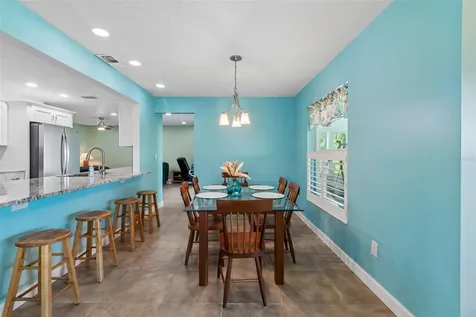 7310 9th Ave W Bradenton FL 34209