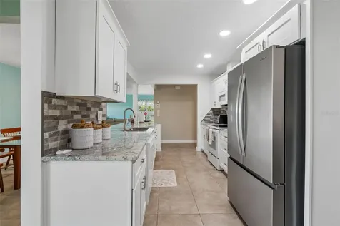 7310 9th Ave W Bradenton FL 34209
