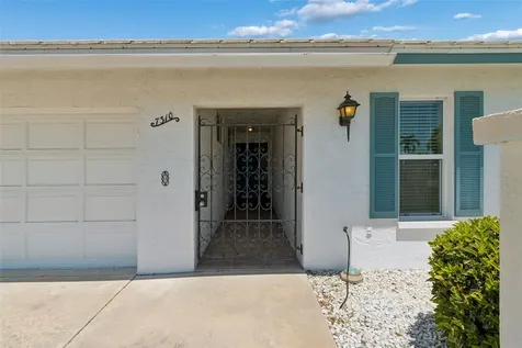 7310 9th Ave W Bradenton FL 34209