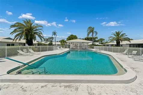 7310 9th Ave W Bradenton FL 34209