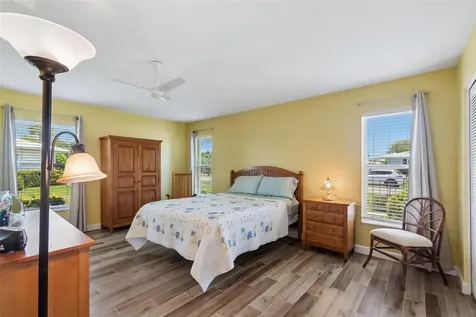 7310 9th Ave W Bradenton FL 34209