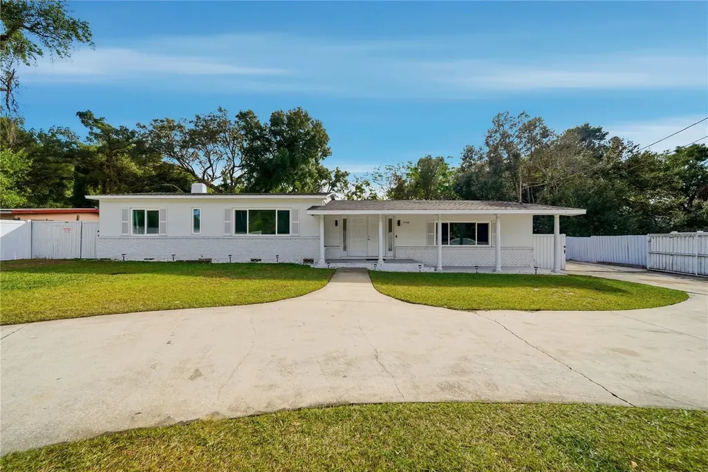 4988 Clarcona Ocoee Road Orlando FL 32810