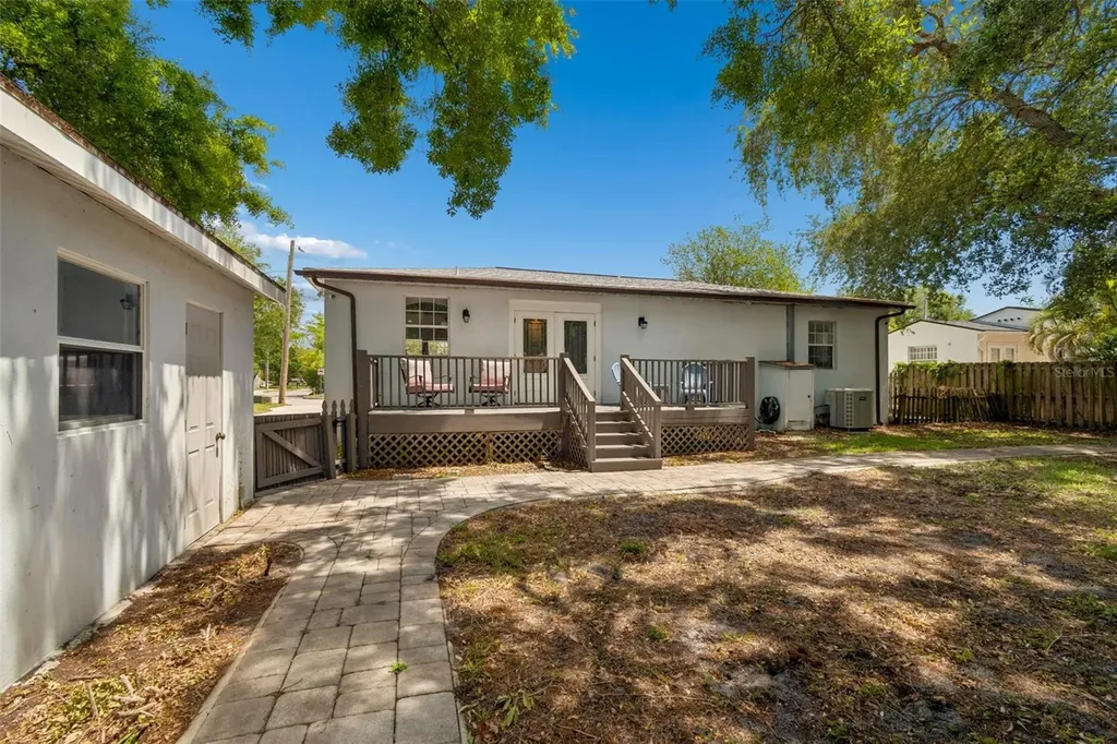 2801 S Manhattan Avenue Tampa FL 33629